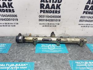 Used Fuel injector nozzle Hyundai H-300 2.5 CRDi Price on request offered by "Altijd Raak" Penders