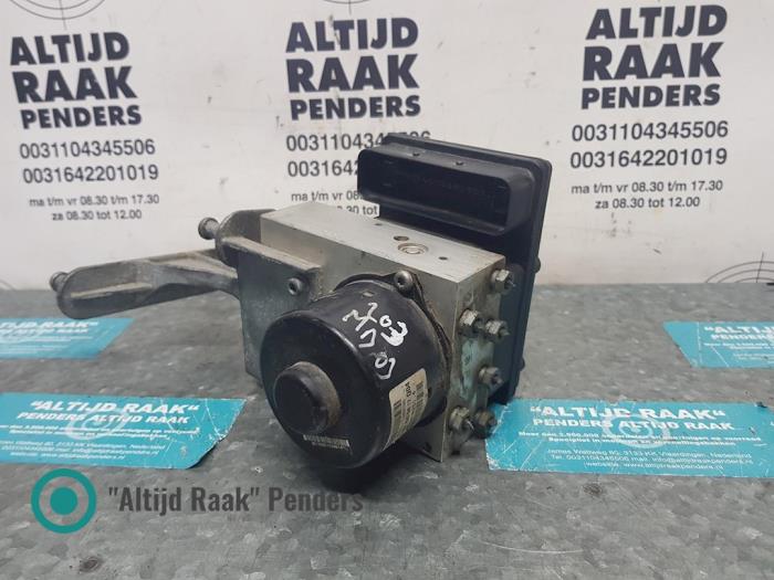 Begagnade ABS-pump Mercedes C Combi (S202) 2.2 C-200 CDI 16V Pris på förfrågan erbjuds av "Altijd Raak" Penders