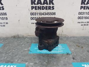 Used Power steering pump Mitsubishi L-300 (P..) 2.5TD 4x4 Price on request offered by "Altijd Raak" Penders