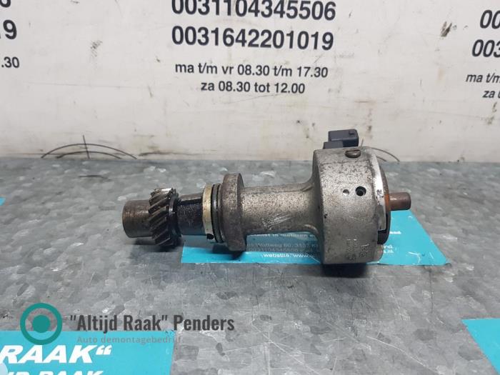 Used Distributor Volkswagen Passat (35I) 1.8i CL,GL Price on request offered by "Altijd Raak" Penders