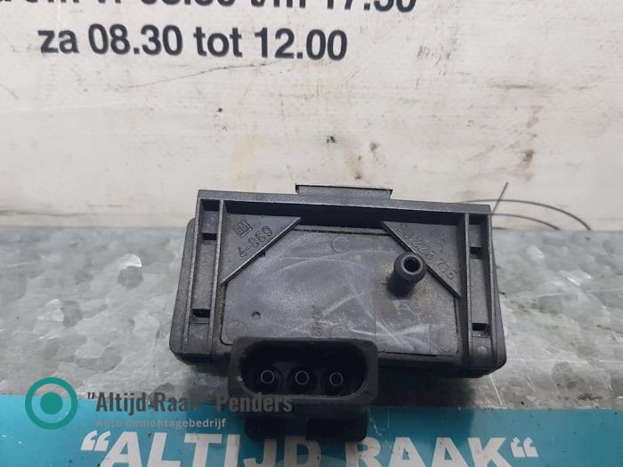 Map Sensor (Einlasskrümmer) van een Opel Astra G (F08/48) 1.6 16V 1998