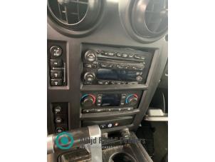 Begagnade CD-spelare med radio Hummer H2 SUT 6.0 V8 Pris på förfrågan erbjuds av "Altijd Raak" Penders
