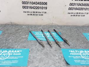 Used Glow plug Mercedes Sprinter 3t (903) 311 CDI 16V Price on request offered by "Altijd Raak" Penders