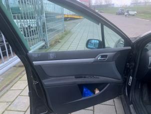Gebrauchte Tür 4-türig links vorne Peugeot 407 SW (6E) 1.6 HDi 16V Preis auf Anfrage angeboten von "Altijd Raak" Penders