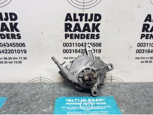 Used Vacuum pump (diesel) Toyota Avensis Wagon (T25/B1E) 2.2 D-4D 16V D-CAT Price on request offered by "Altijd Raak" Penders