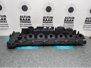 Used Rocker cover BMW 5 serie (E60) 525d 24V Price on request offered by "Altijd Raak" Penders