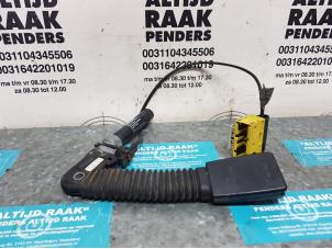 Used Front seatbelt buckle, left BMW 3 serie (E46/4) 320d 16V Price on request offered by "Altijd Raak" Penders