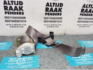 Used Rear seatbelt, centre Dodge Ram 3500 Standard Cab (DR/DH/D1/DC/DM) 5.7 V8 Hemi 1500 4x4 Price on request offered by "Altijd Raak" Penders