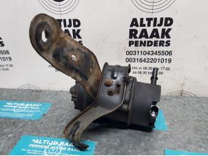 Used Fuel filter housing Volvo V70 (BW) 2.0 D 16V Price on request offered by "Altijd Raak" Penders