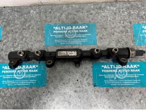 Used Fuel injector nozzle Ford Mondeo III Wagon 2.0 TDCi 115 16V Price on request offered by "Altijd Raak" Penders