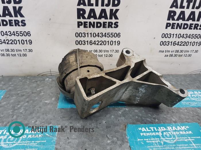 Usagé Support moteur Volvo XC90 I 3.2 24V Prix sur demande proposé par "Altijd Raak" Penders