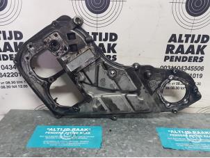 Used Timing cover Kia Sorento I (JC) 2.5 CRDi 16V Price on request offered by "Altijd Raak" Penders