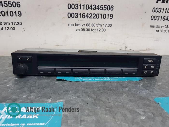 Używane Panel obslugi radia BMW 7 serie (E38) 740i/iL 4.4 V8 32V Cena na żądanie oferowane przez "Altijd Raak" Penders