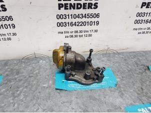 Used Oil cap Opel Insignia Mk.I 2.0 CDTI 16V Price on request offered by "Altijd Raak" Penders