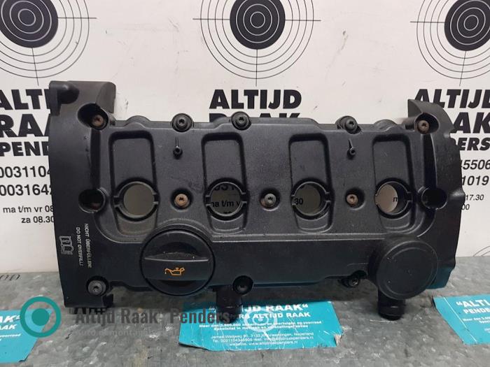 Usagé Couvercle soupapes Volkswagen Golf V (1K1) 2.0 FSI 16V Prix sur demande proposé par "Altijd Raak" Penders