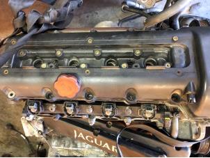 Used Rocker cover Jaguar XJ8 (X308) 4.0 V8 32V Price on request offered by "Altijd Raak" Penders