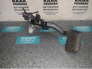 Used Brake pedal Audi A8 (D4) 4.2 TDI V8 32V Quattro Price on request offered by "Altijd Raak" Penders