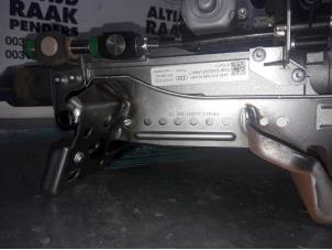 Used Steering column housing complete Audi A8 (D4) 4.2 TDI V8 32V Quattro Price on request offered by "Altijd Raak" Penders