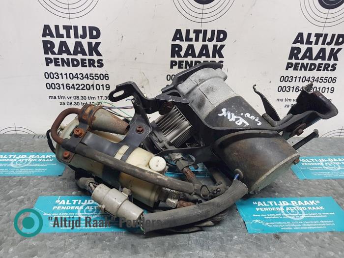 Begagnade Luftpump (fjädring) Lexus LS (F4) 400 4.0 32V Pris på förfrågan erbjuds av "Altijd Raak" Penders