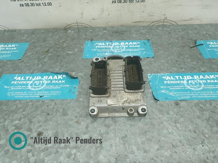 Used Engine management computer Lancia Thesis (841) 2.0 Turbo 20V Price on request offered by "Altijd Raak" Penders