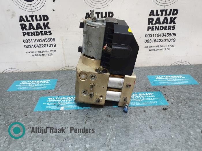 Usagé Pompe ABS Mercedes S (W140) 6.0 S-600 48V Prix sur demande proposé par "Altijd Raak" Penders