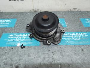 Used Water pump pulley Mercedes Sprinter 3,5t (906.73) 318 CDI 24V Price on request offered by "Altijd Raak" Penders