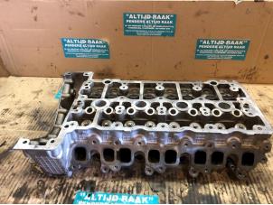 Used Cylinder head Mercedes E (C207) E-200 CGI 16V BlueEfficiency Price on request offered by "Altijd Raak" Penders