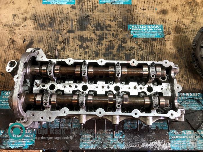 Cylinder head Jeep Wrangler Unlimited 2.8 CRD 16V 4x4 90352078F VM11D