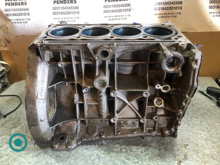 Used Engine Mercedes E (W212) E-200 CGI 16V BlueEfficiency Price on request offered by "Altijd Raak" Penders