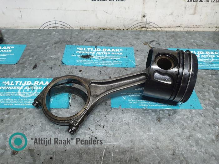 Usagé Piston Jaguar XF (CC9) 3.0 D V6 24V Prix sur demande proposé par "Altijd Raak" Penders