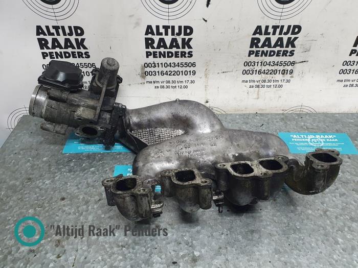 Gebrauchte Ansaugbrugge Volkswagen Multivan T5 (7E/7HC/7HF/7HM) 2.5 TDi 4Motion Preis auf Anfrage angeboten von "Altijd Raak" Penders