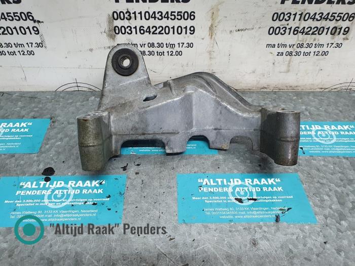 Used Engine mount Mini Mini Cooper S (R53) 1.6 16V Price on request offered by "Altijd Raak" Penders