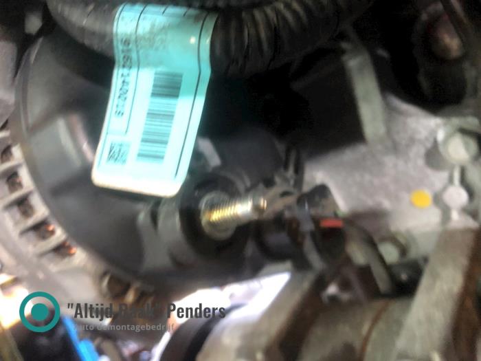 Dynamo van een Kia Sorento II (XM) 2.4 GDI 16V 4x2 2015
