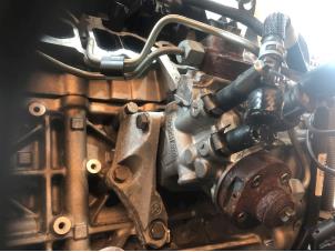 Usagé Pompe carburant mécanique BMW 5 serie (F10) 535d 24V Prix sur demande proposé par "Altijd Raak" Penders
