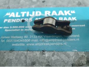 Used Rocker arm BMW 7 serie (E65/E66/E67) 760i,Li 6.0 V12 48V Price on request offered by "Altijd Raak" Penders