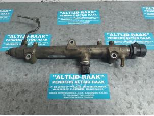 Used Fuel injector nozzle Jeep Cherokee/Liberty (KJ) Price on request offered by "Altijd Raak" Penders