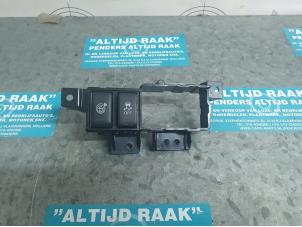 Używane Przelacznik (rózne) Infiniti FX (S51) 30D 3.0 V6 24V AWD Cena na żądanie oferowane przez "Altijd Raak" Penders