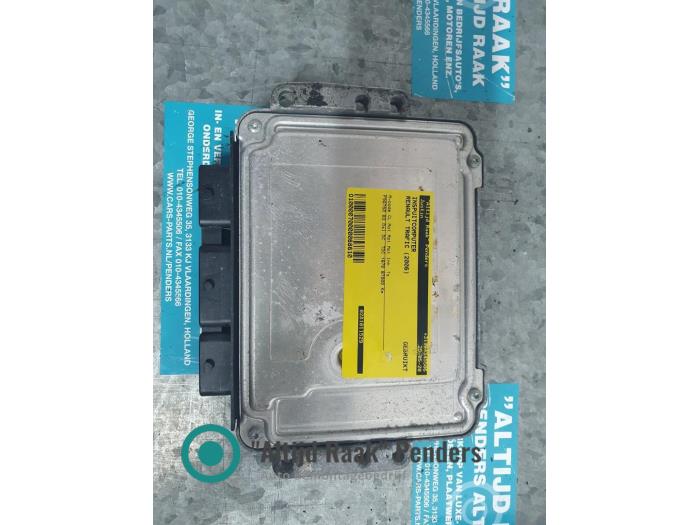 Used Injection computer Renault Trafic New (FL) 1.9 dCi 100 16V Price on request offered by "Altijd Raak" Penders