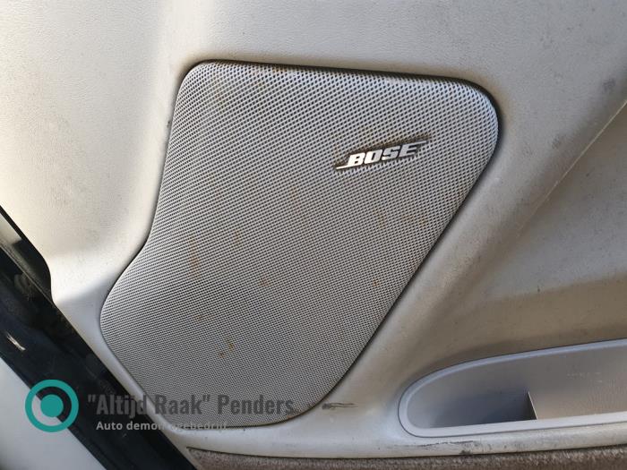Używane Glosnik Cadillac Escalade 6.0 V8 4x4 Cena na żądanie oferowane przez "Altijd Raak" Penders