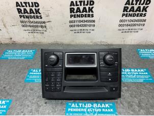 Używane Jednostka multimedialna Volvo XC90 I 2.4 D5 20V Cena na żądanie oferowane przez "Altijd Raak" Penders