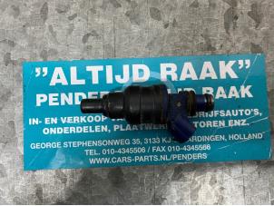 Usados Inyector (inyección de gasolina) Toyota Carina E (T19) 1.6 GLi 16V Precio de solicitud ofrecido por "Altijd Raak" Penders