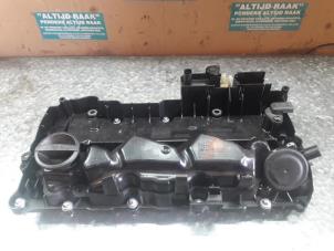 Used Rocker cover Volvo V40 (MV) 2.0 D2 16V Price on request offered by "Altijd Raak" Penders