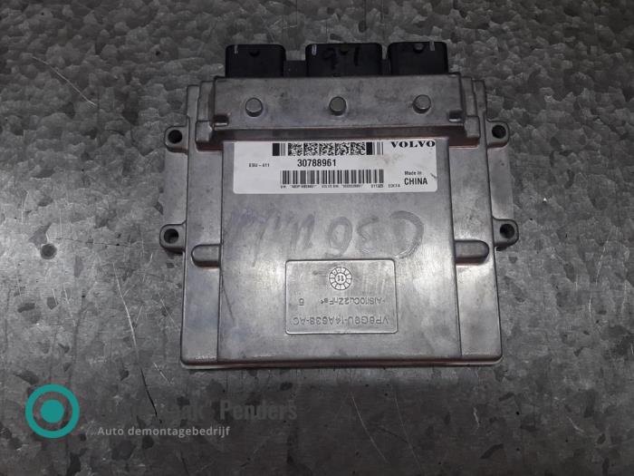 Engine management computer from a Volvo C30 (EK/MK) 2.0 16V 2007