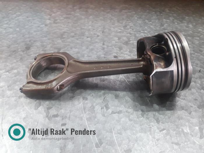 Usagé Piston BMW 1 serie (E81) 116i 1.6 16V Prix sur demande proposé par "Altijd Raak" Penders