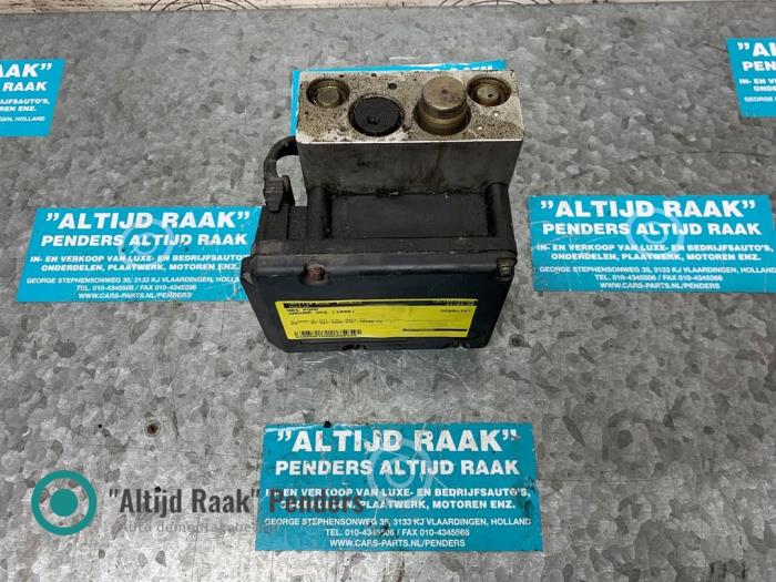 Usagé Pompe ABS Jaguar XK 8 4.0 XK-R V8 32V Prix sur demande proposé par "Altijd Raak" Penders