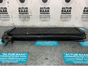 Usados Refrigerador de aceite BMW 6 serie (E63) M6 V10 40V Precio de solicitud ofrecido por "Altijd Raak" Penders