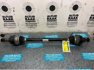 Used Drive shaft, rear left Porsche Macan (95B) 3.0 S Diesel V6 24V Price on request offered by "Altijd Raak" Penders