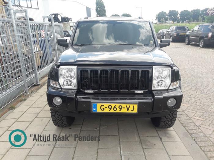 Usagé Radiateur clim Jeep Commander (XK) 3.0 CRD Prix sur demande proposé par "Altijd Raak" Penders