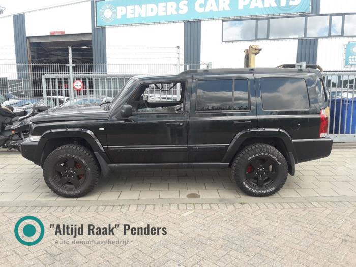 Używane Reling dachowy prawy Jeep Commander (XK) 3.0 CRD Cena na żądanie oferowane przez "Altijd Raak" Penders