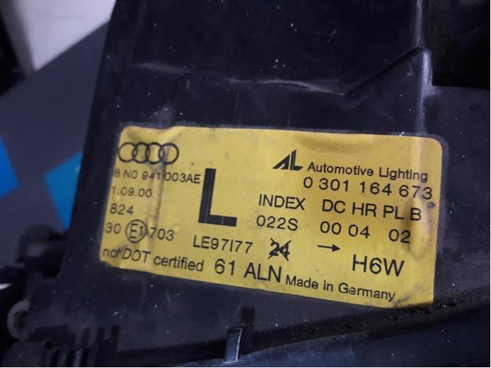 Reflektor lewy z Audi TT 2003